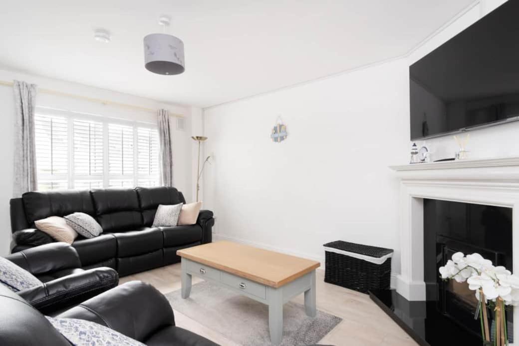 Modern Newly Refurbished House 10 Minute Walk From Lahinch Villa Exterior photo